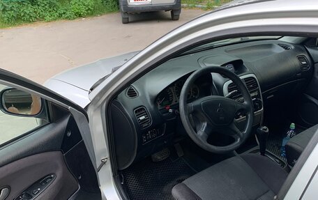 Mitsubishi Carisma I, 2003 год, 330 000 рублей, 7 фотография