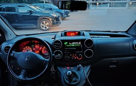 Peugeot Partner II рестайлинг 2, 2010 год, 680 000 рублей, 6 фотография