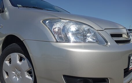 Toyota Corolla, 2005 год, 895 000 рублей, 8 фотография