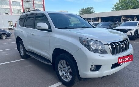 Toyota Land Cruiser Prado 150 рестайлинг 2, 2011 год, 2 280 000 рублей, 3 фотография