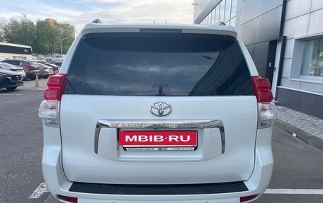Toyota Land Cruiser Prado 150 рестайлинг 2, 2011 год, 2 280 000 рублей, 4 фотография