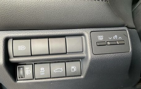 Toyota Avalon, 2022 год, 4 900 000 рублей, 20 фотография