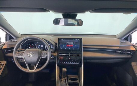 Toyota Avalon, 2022 год, 4 900 000 рублей, 30 фотография
