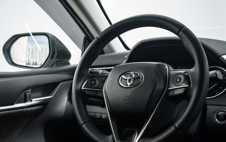 Toyota Camry, 2018 год, 2 470 000 рублей, 15 фотография