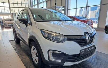Renault Kaptur I рестайлинг, 2019 год, 877 000 рублей, 3 фотография