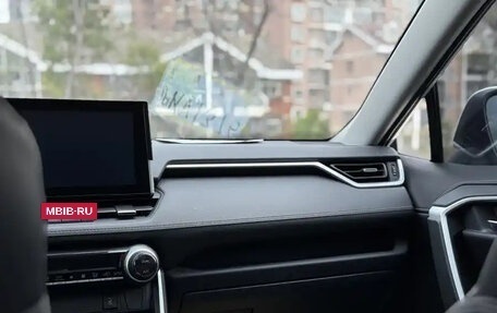 Toyota RAV4, 2022 год, 2 700 000 рублей, 7 фотография