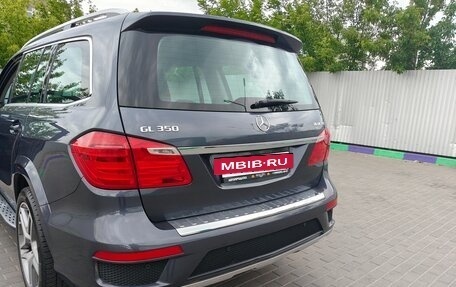 Mercedes-Benz GL-Класс, 2015 год, 3 200 000 рублей, 5 фотография