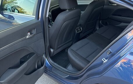 Hyundai Elantra VI рестайлинг, 2019 год, 1 820 000 рублей, 8 фотография