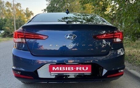 Hyundai Elantra VI рестайлинг, 2019 год, 1 820 000 рублей, 6 фотография