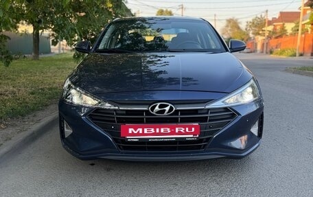 Hyundai Elantra VI рестайлинг, 2019 год, 1 820 000 рублей, 13 фотография