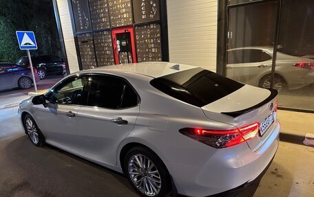 Toyota Camry, 2021 год, 2 850 000 рублей, 3 фотография