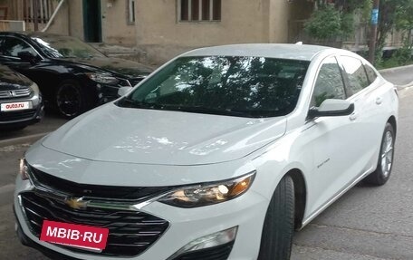 Chevrolet Malibu IX, 2021 год, 1 350 000 рублей, 6 фотография