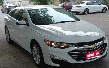 Chevrolet Malibu IX, 2021 год, 1 350 000 рублей, 4 фотография