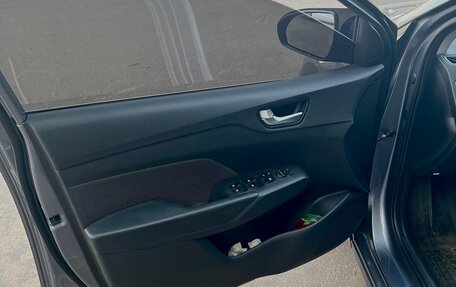 Hyundai Solaris II рестайлинг, 2019 год, 1 350 000 рублей, 13 фотография