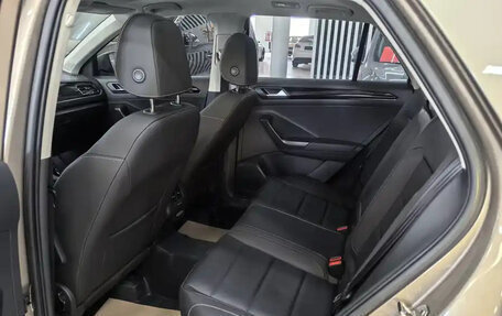 Volkswagen T-Roc I, 2022 год, 1 850 000 рублей, 13 фотография