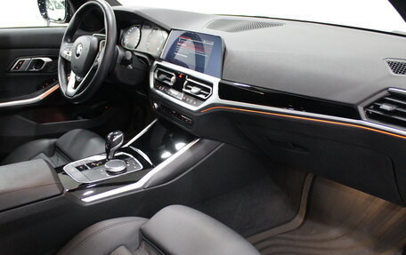 BMW 3 серия, 2020 год, 3 190 000 рублей, 28 фотография