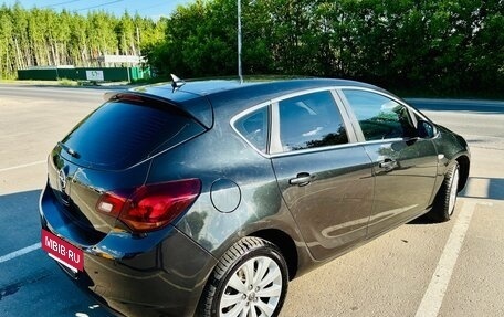 Opel Astra J, 2011 год, 699 000 рублей, 3 фотография