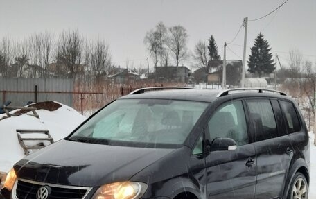Volkswagen Touran III, 2008 год, 800 000 рублей, 3 фотография