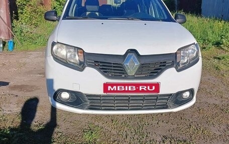 Renault Logan II, 2016 год, 620 000 рублей, 4 фотография