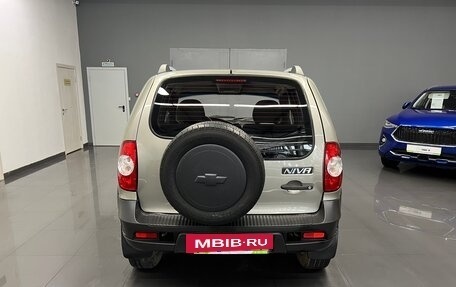 Chevrolet Niva I рестайлинг, 2010 год, 545 000 рублей, 6 фотография