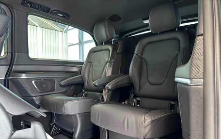 Mercedes-Benz V-Класс, 2020 год, 6 699 999 рублей, 32 фотография