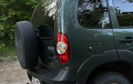 Chevrolet Niva I рестайлинг, 2018 год, 750 000 рублей, 8 фотография