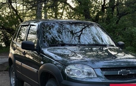 Chevrolet Niva I рестайлинг, 2018 год, 750 000 рублей, 14 фотография