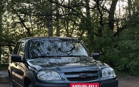 Chevrolet Niva I рестайлинг, 2018 год, 750 000 рублей, 15 фотография