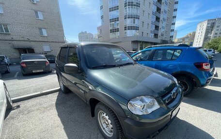 Chevrolet Niva I рестайлинг, 2018 год, 750 000 рублей, 30 фотография