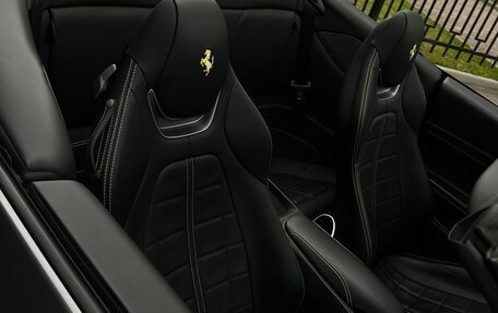 Ferrari Portofino, 2020 год, 25 000 000 рублей, 14 фотография
