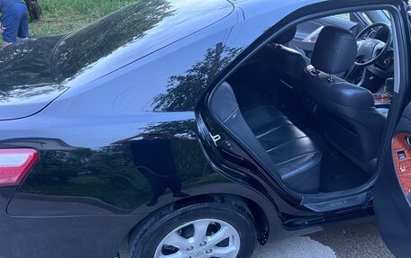 Toyota Camry, 2011 год, 1 550 000 рублей, 10 фотография
