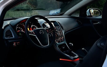 Opel Astra J, 2012 год, 790 000 рублей, 9 фотография