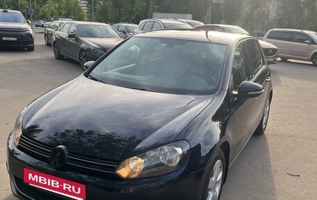 Volkswagen Golf VI, 2011 год, 890 000 рублей, 2 фотография