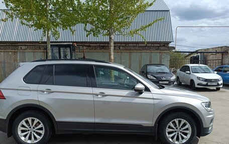 Volkswagen Tiguan II, 2018 год, 1 875 000 рублей, 3 фотография