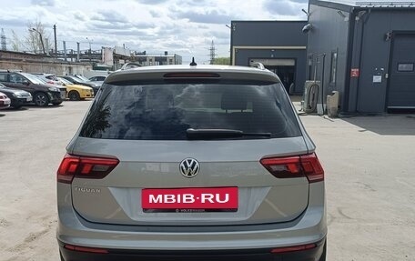 Volkswagen Tiguan II, 2018 год, 1 875 000 рублей, 5 фотография