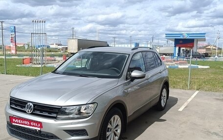 Volkswagen Tiguan II, 2018 год, 1 875 000 рублей, 8 фотография