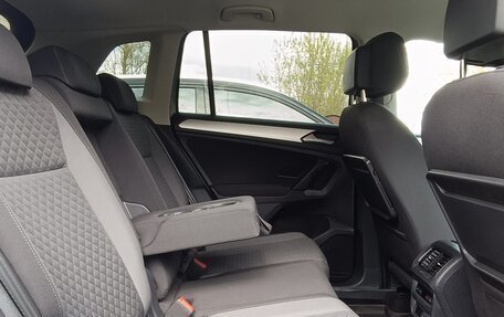 Volkswagen Tiguan II, 2018 год, 1 875 000 рублей, 26 фотография