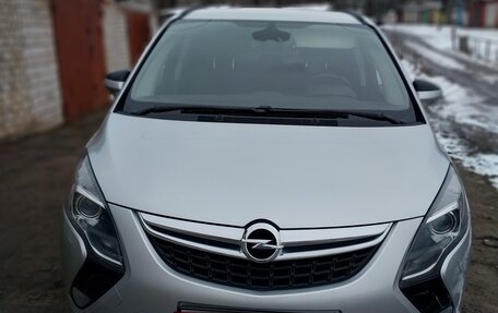 Opel Zafira C рестайлинг, 2013 год, 1 130 000 рублей, 4 фотография
