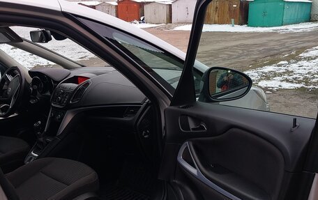 Opel Zafira C рестайлинг, 2013 год, 1 130 000 рублей, 17 фотография