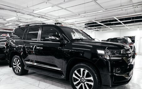 Toyota Land Cruiser 200, 2018 год, 8 700 000 рублей, 2 фотография