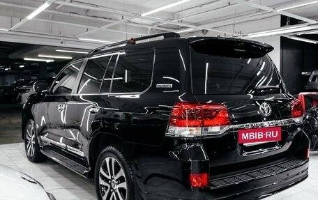 Toyota Land Cruiser 200, 2018 год, 8 700 000 рублей, 7 фотография