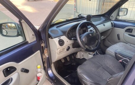 Renault Kangoo II рестайлинг, 2004 год, 275 000 рублей, 7 фотография