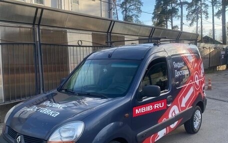Renault Kangoo II рестайлинг, 2004 год, 275 000 рублей, 4 фотография
