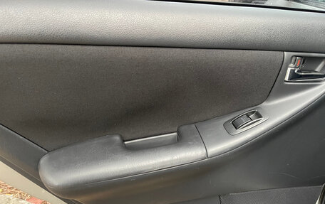 Toyota Corolla, 2005 год, 850 000 рублей, 11 фотография