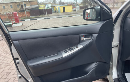 Toyota Corolla, 2005 год, 850 000 рублей, 10 фотография