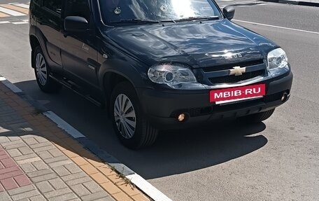 Chevrolet Niva I рестайлинг, 2012 год, 570 000 рублей, 10 фотография