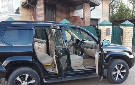 Toyota Land Cruiser Prado 120 рестайлинг, 2009 год, 2 600 000 рублей, 10 фотография