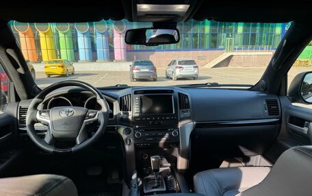 Toyota Land Cruiser 200, 2010 год, 2 690 000 рублей, 7 фотография