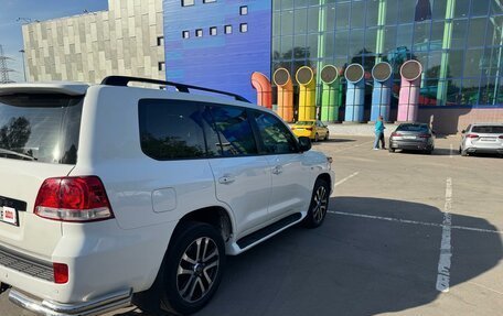 Toyota Land Cruiser 200, 2010 год, 2 690 000 рублей, 4 фотография