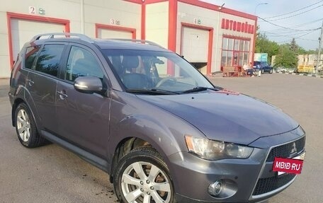 Mitsubishi Outlander III рестайлинг 3, 2010 год, 980 000 рублей, 3 фотография